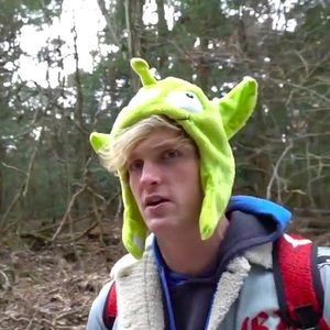 Meet your Posher, Aden